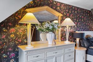 Photo 25- click for photo gallery